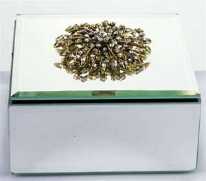 Szkatułka szklana srebrna Kwiat 7x12x12  cm